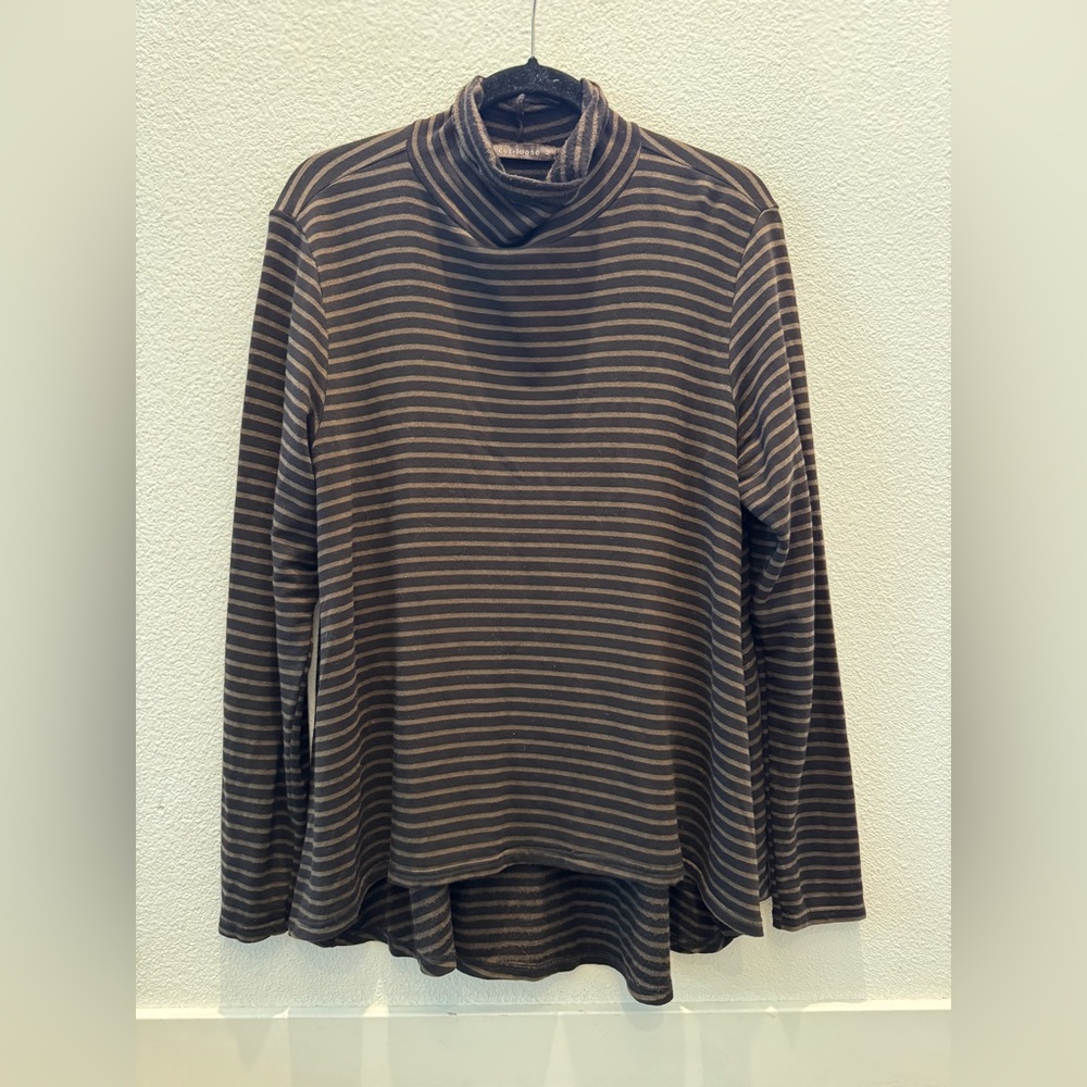 Cut Loose striped turtleneck top